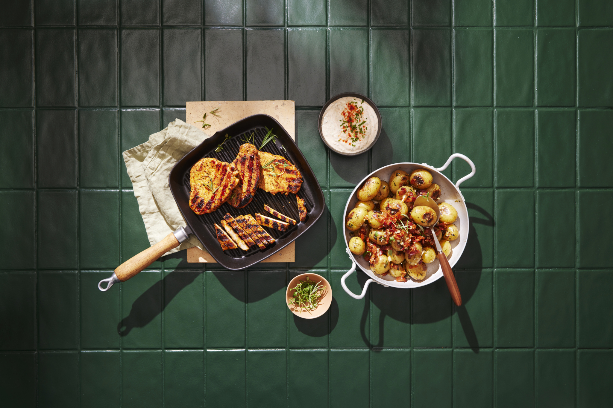 Rostad vitlöksnypotatis med gris filébiffar