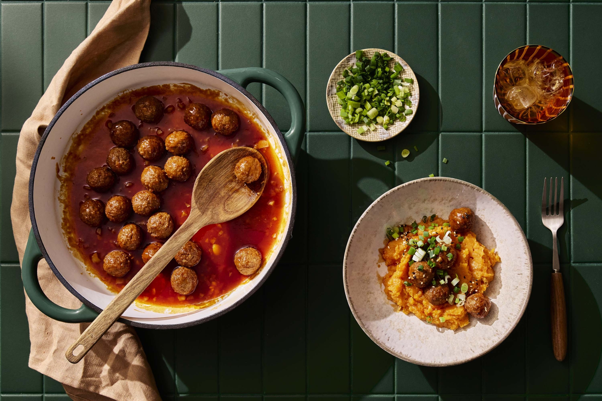 Koreanska köttbullar och batatmos